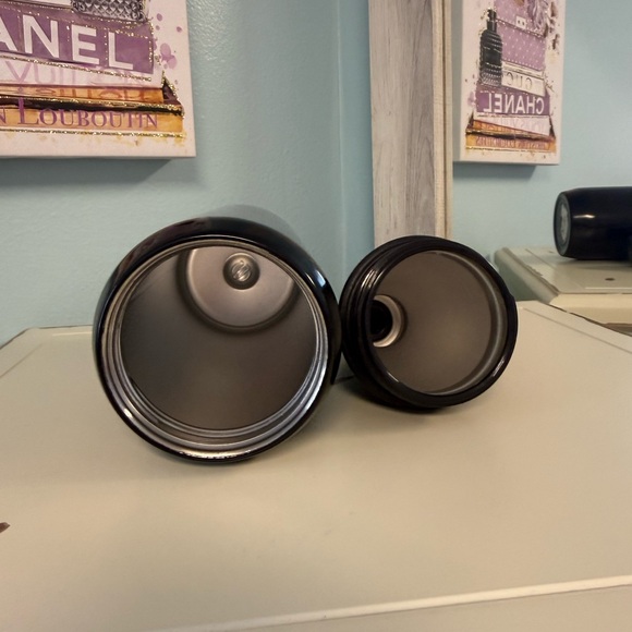 Stanley 34oz Black Stainless Vacuum Bottle 1.0L Minor Dent - Picture 4 of 7